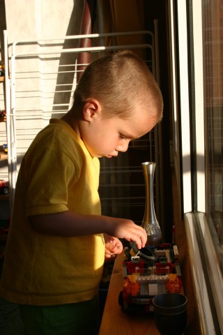 колелата завиват .. | wheels turning ..